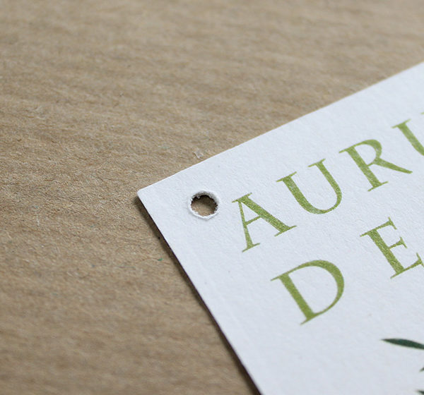 Etiquetes Oli Aurum Deum